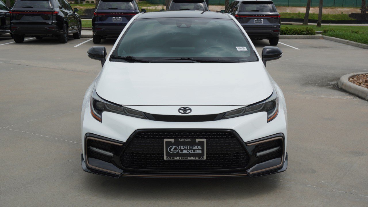 Used 2022 Toyota Corolla SE FWD image 2