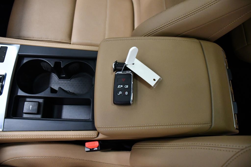 Used 2022 Jaguar F-PACE S image 24