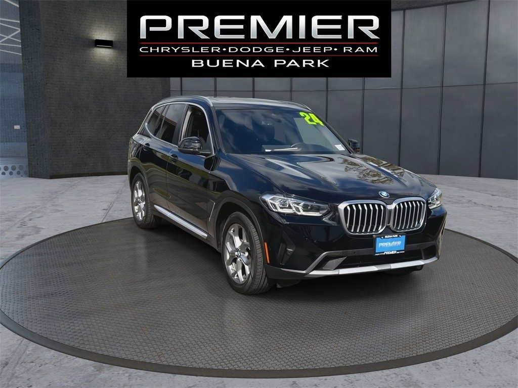 Used 2024 BMW X3 xDrive30i w/ Premium Essential Package image 2