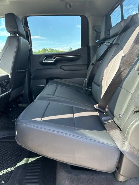 Used 2023 GMC Sierra 1500 SLT AWD/4WD image 10
