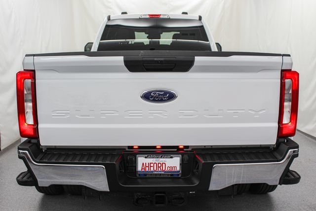 Used 2026 Ford F350 XLT AWD/4WD image 7