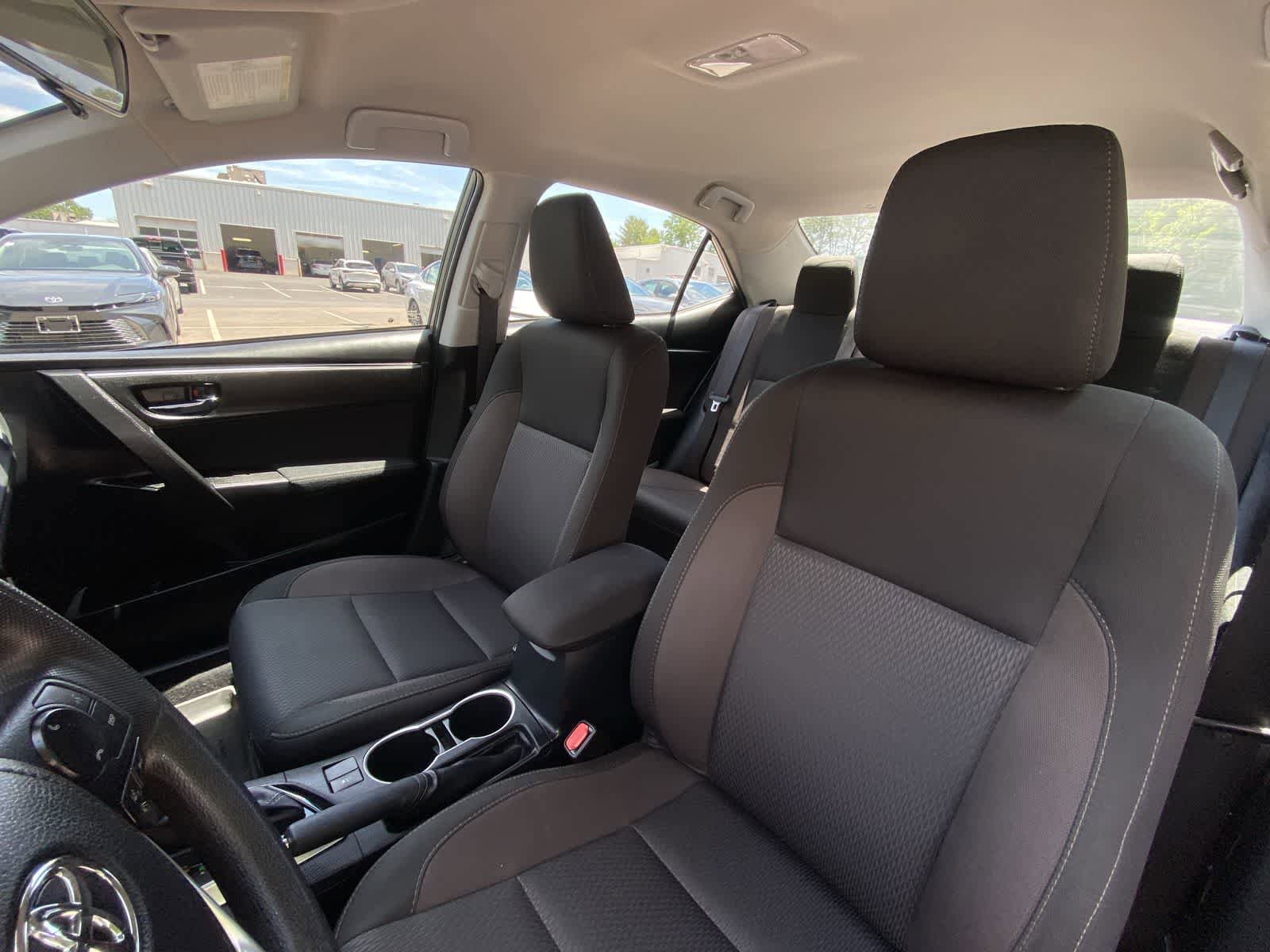 Used 2017 Toyota Corolla LE FWD image 17