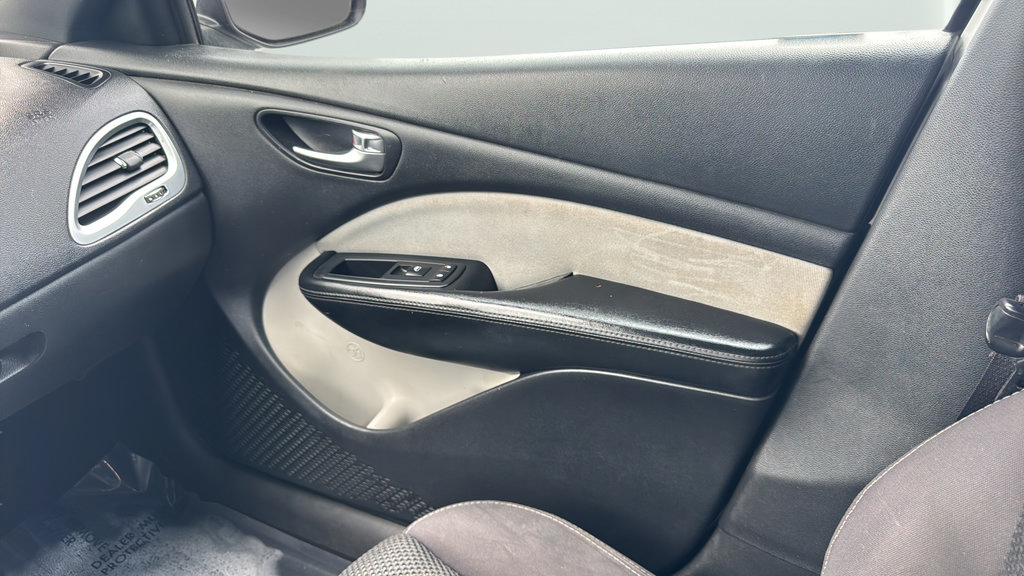 Used 2015 Dodge Dart SXT FWD image 17