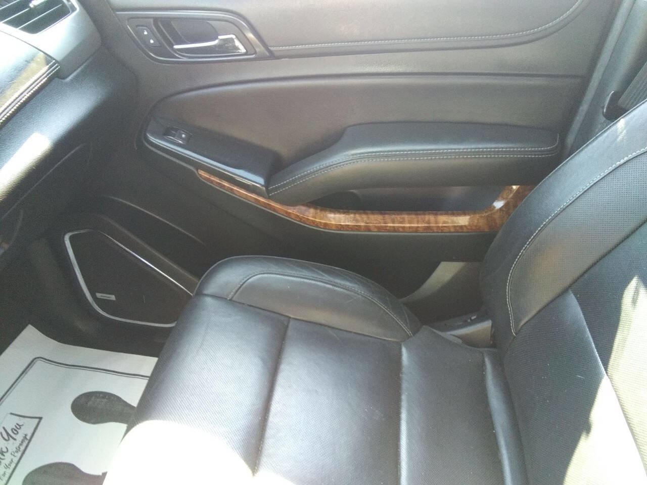 Used 2018 Chevrolet Suburban Premier image 34