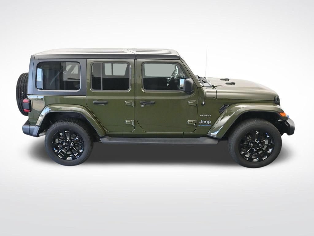 Used 2023 Jeep Wrangler Unlimited Sahara w/ Cold Weather Group AWD/4WD image 23