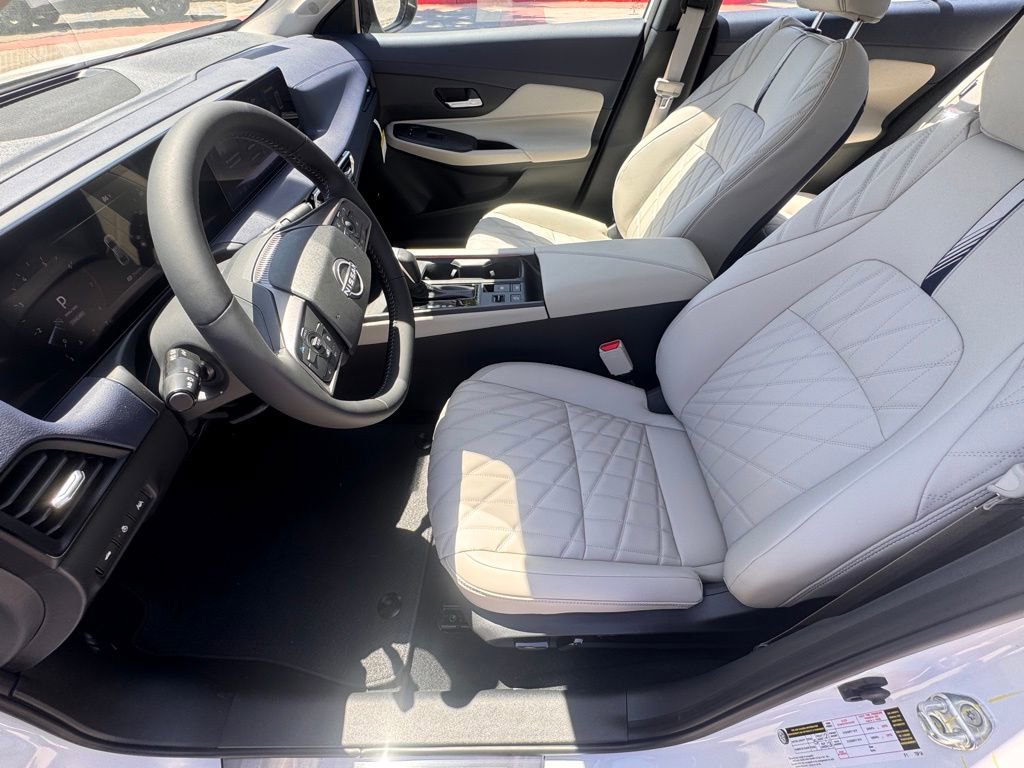 New 2026 Nissan Sentra SL FWD image 9