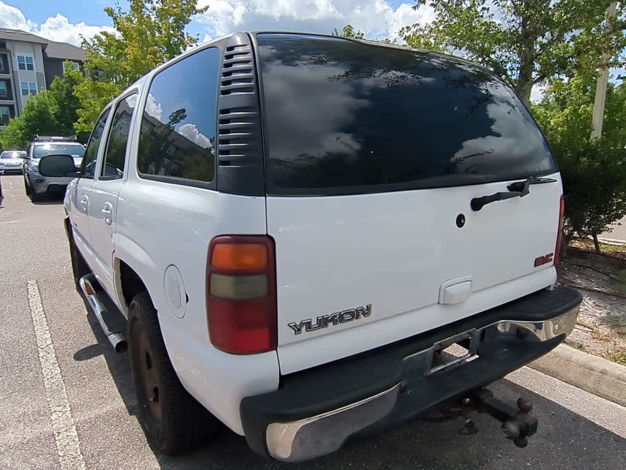 Used 2002 GMC Yukon SLT w/ SLT Equipment Group RWD image 4