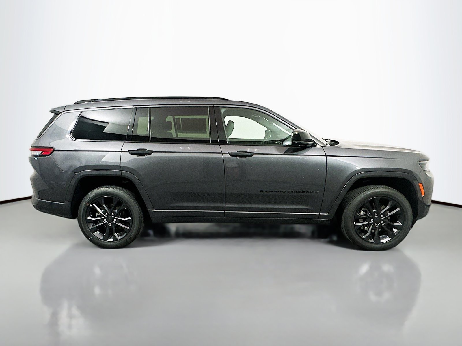 New 2026 Jeep Grand Cherokee L Limited AWD/4WD image 8