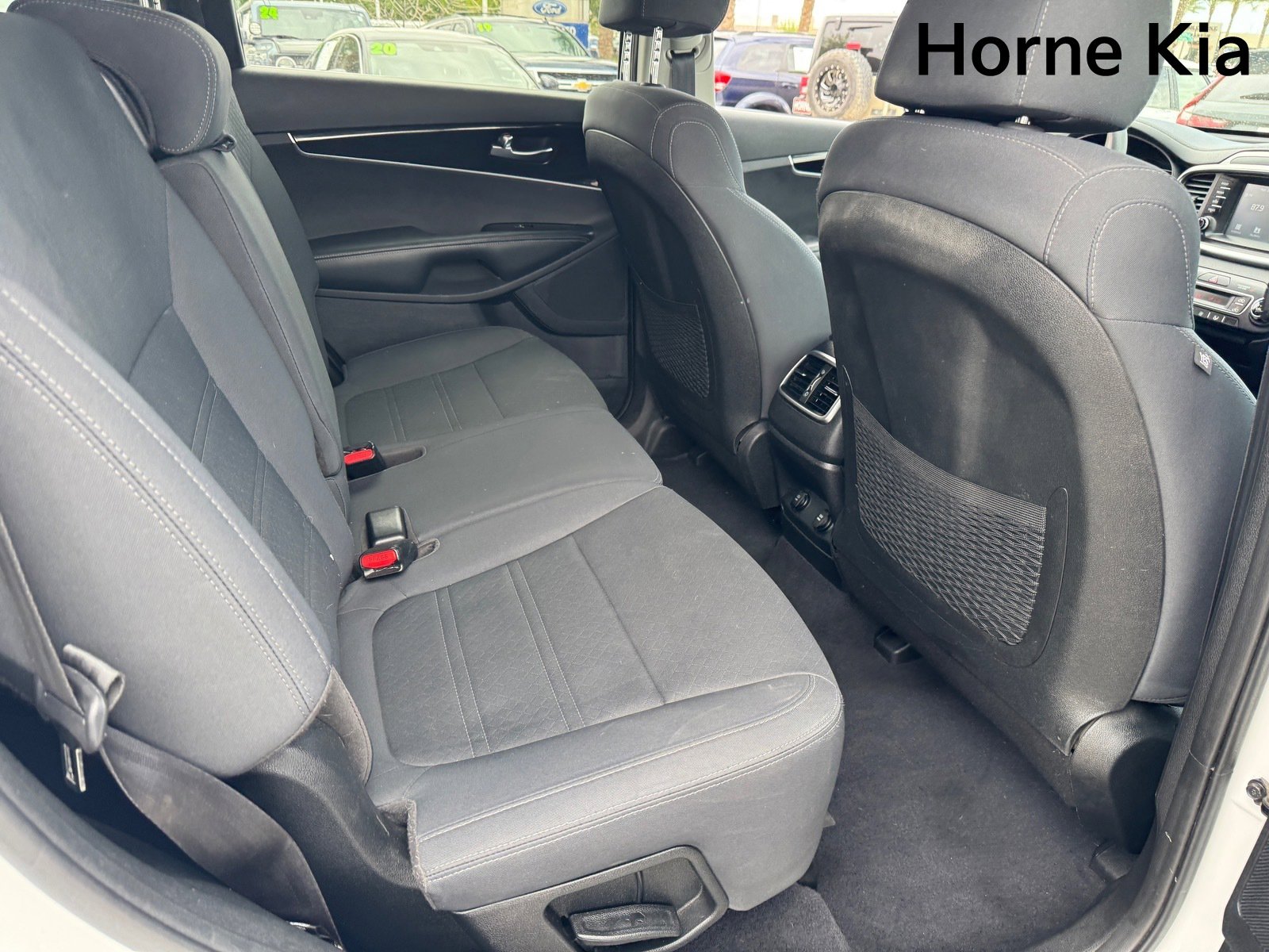 Used 2019 Kia Sorento LX image 28