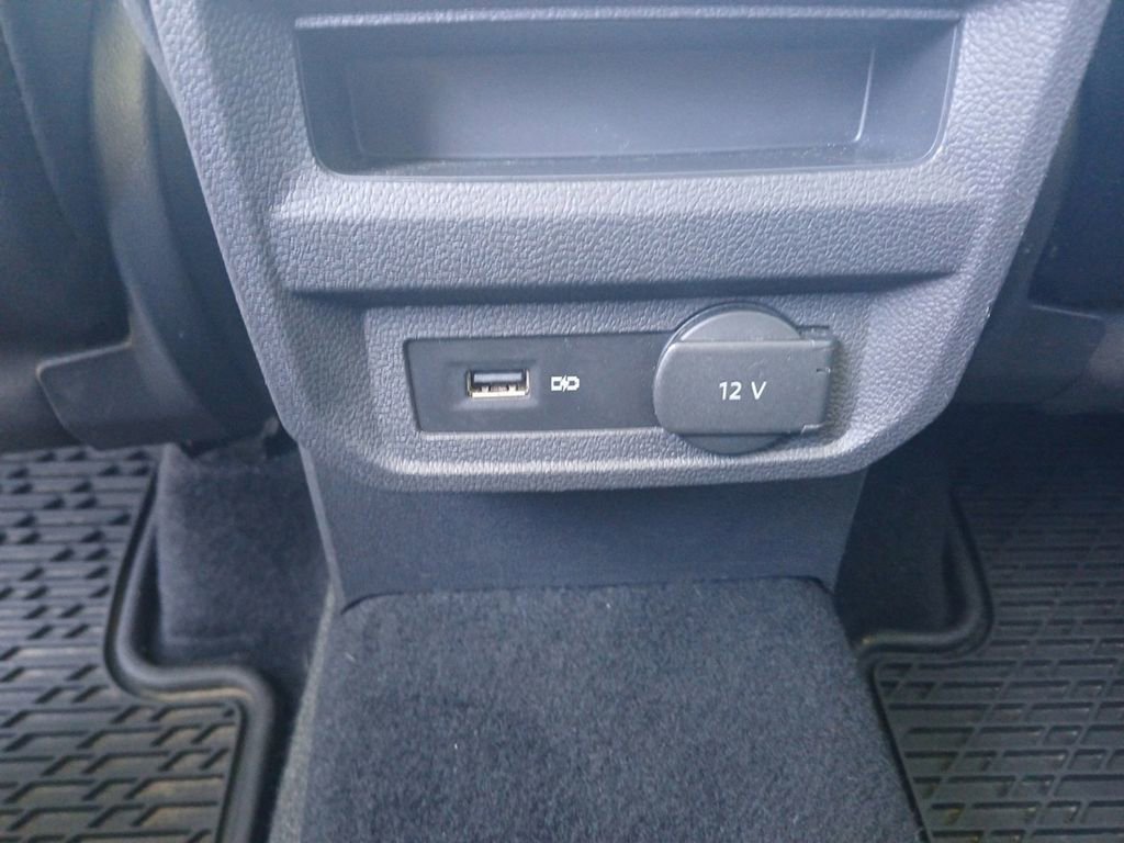 Used 2019 Volkswagen Tiguan SE w/ Panoramic Sunroof Package FWD image 11