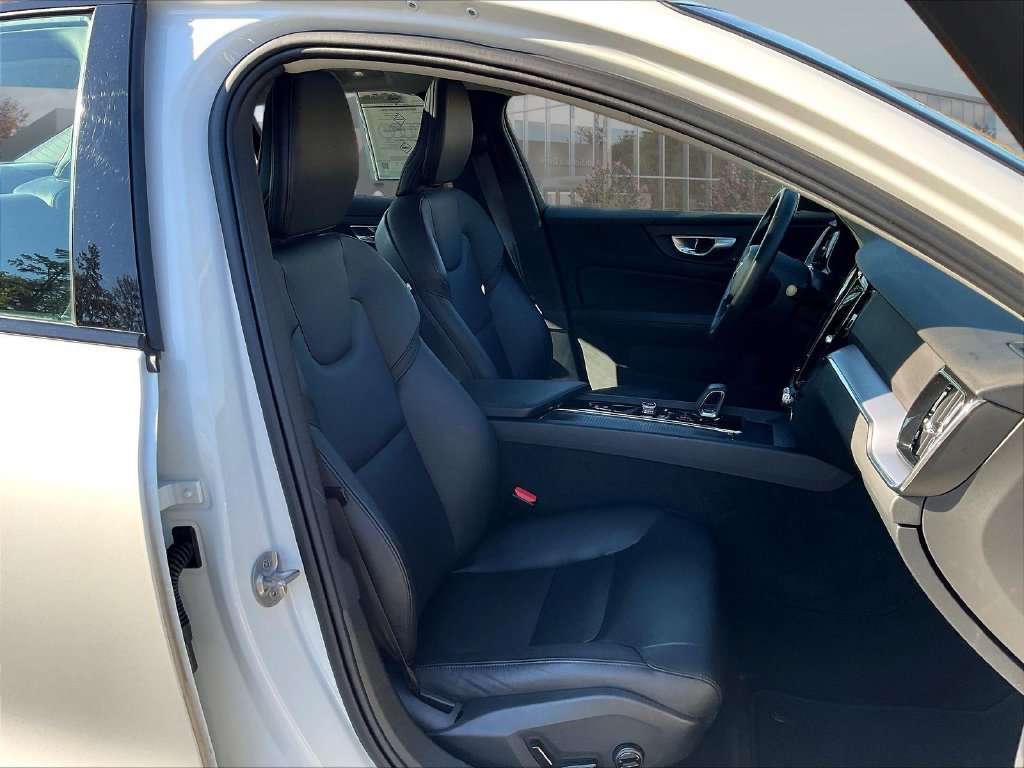 Used 2024 Volvo S60 B5 Core AWD/4WD image 31