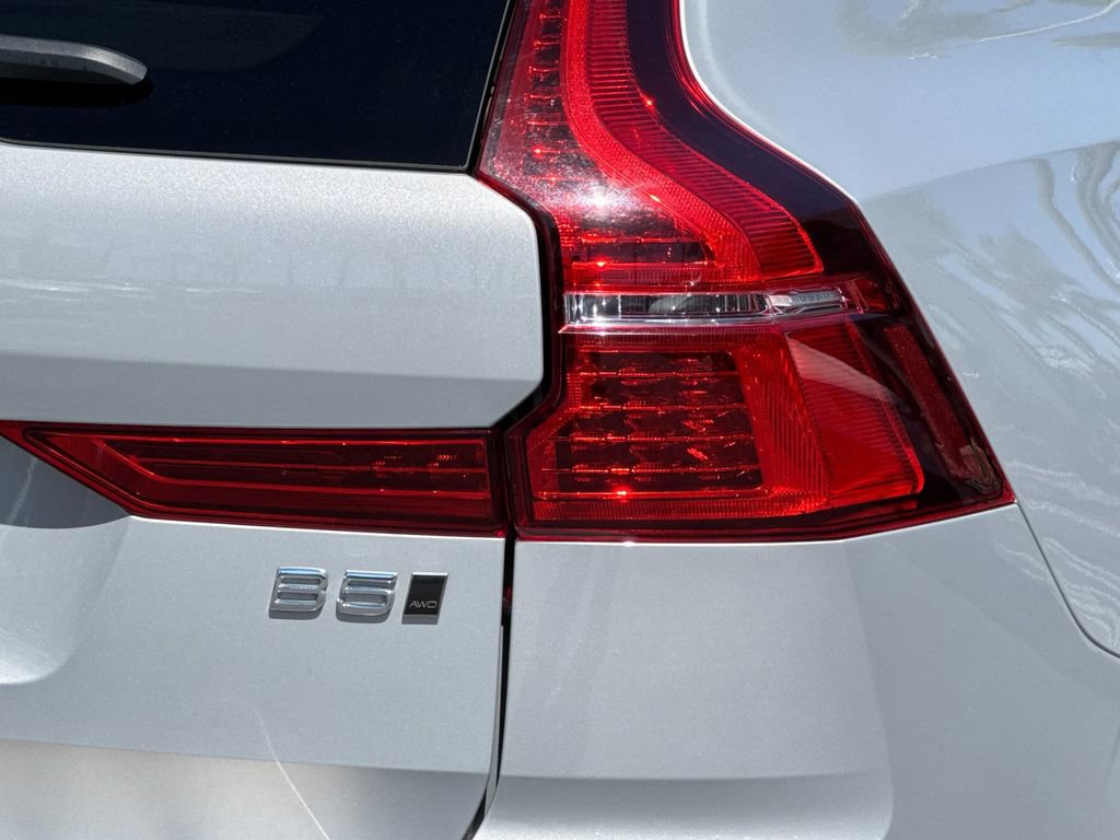 Certified 2023 Volvo XC60 B5 Ultimate AWD/4WD image 26
