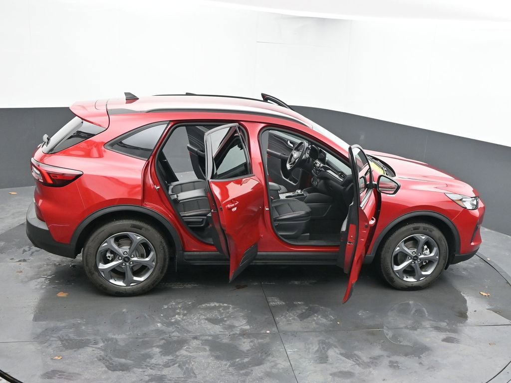 Used 2025 Ford Escape ST-Line w/ Cold Weather Package image 49
