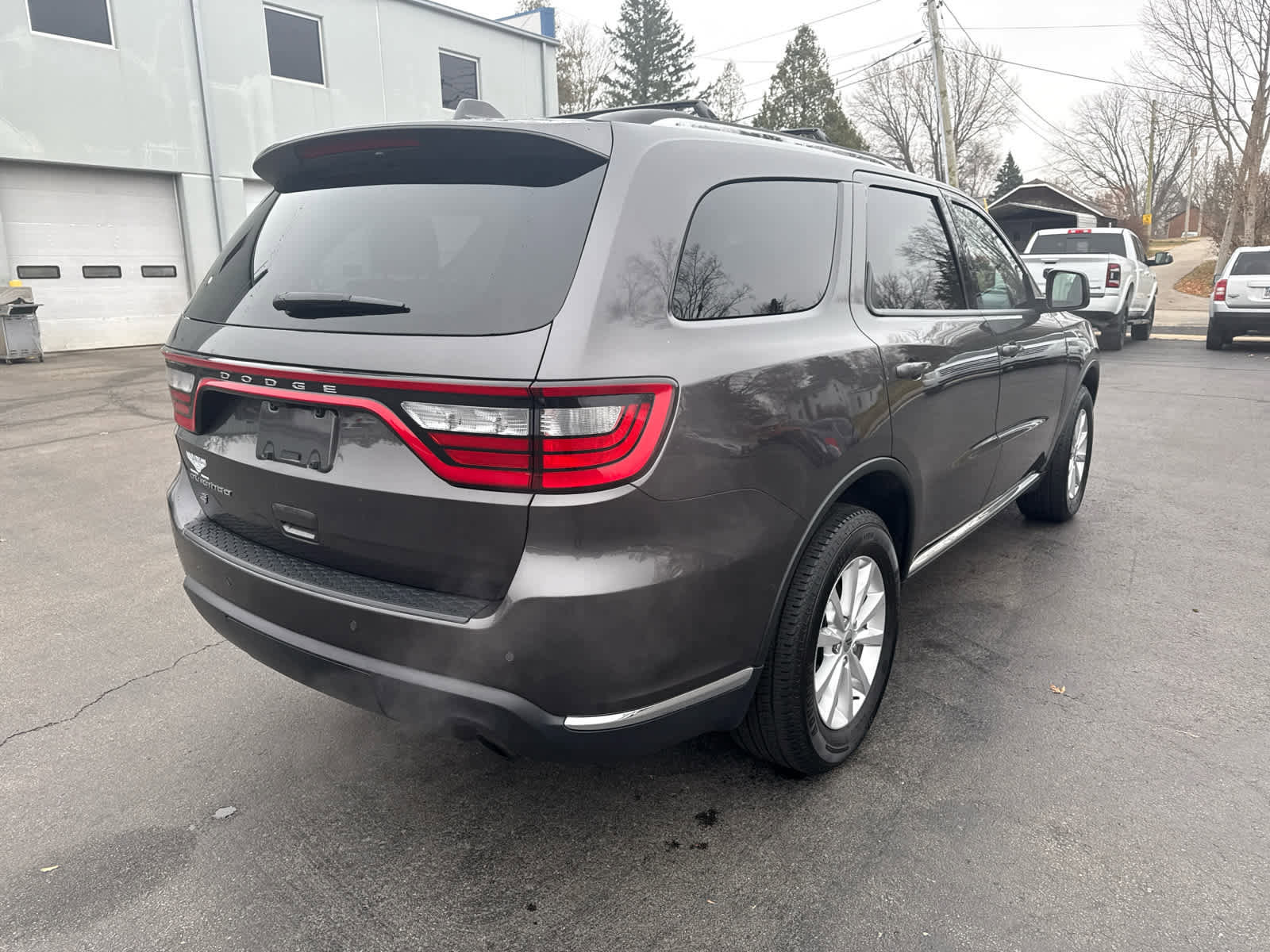 Used 2021 Dodge Durango SXT image 3