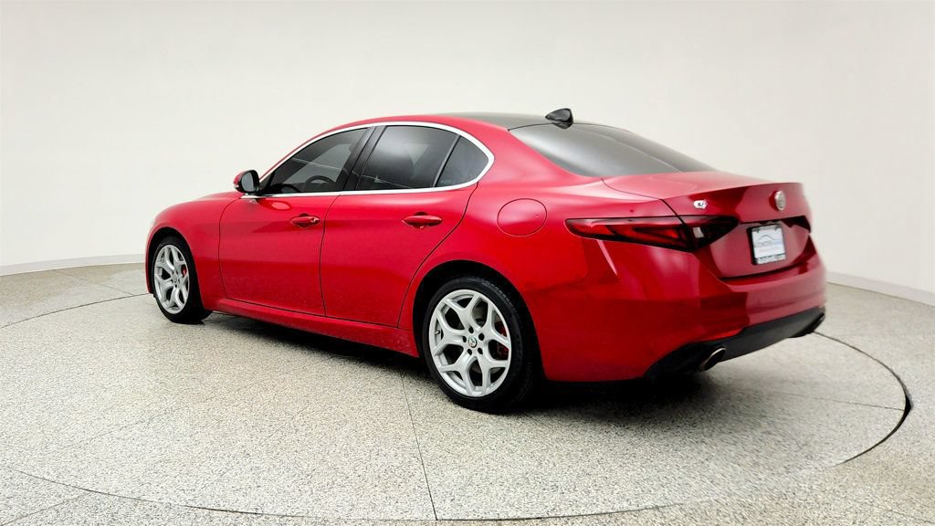 Used 2020 Alfa Romeo Giulia Ti w/ Active Blind Spot Package AWD/4WD image 7