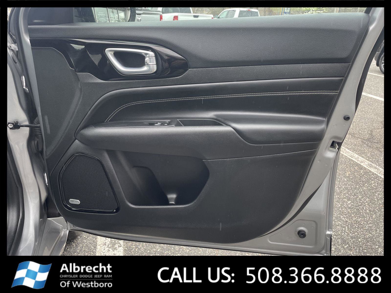 Used 2023 Jeep Compass High Altitude image 21