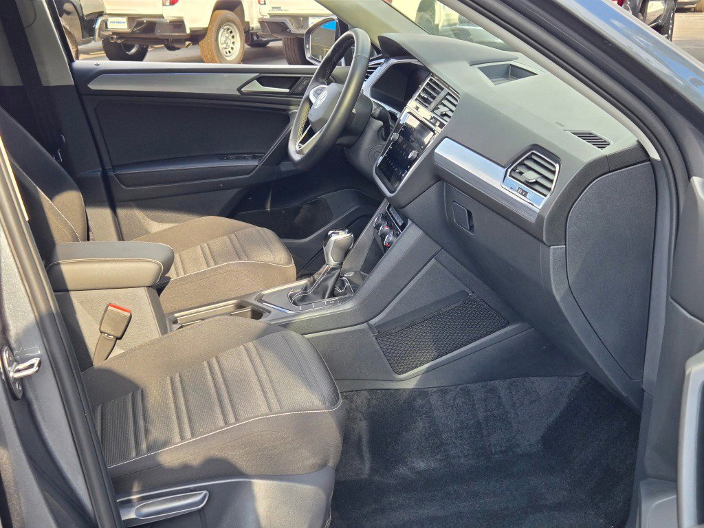 Used 2024 Volkswagen Tiguan S image 6