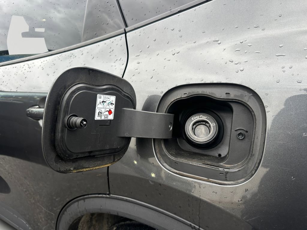 Used 2020 Ford Escape SE image 23