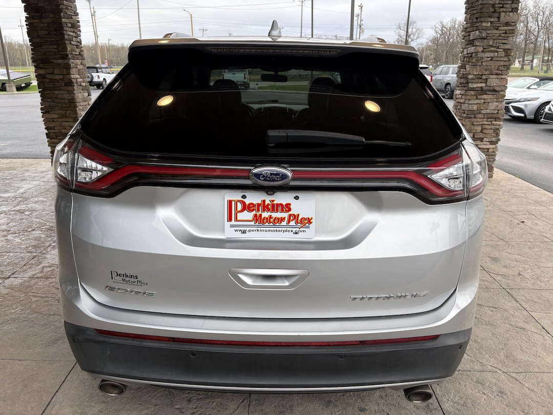 Used 2016 Ford Edge Titanium w/ Technology Package FWD image 7