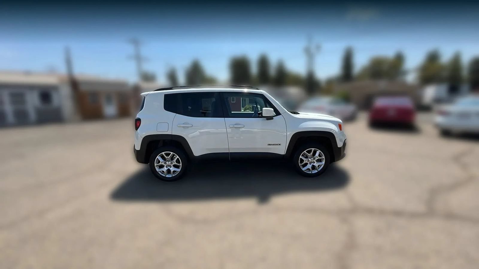 Used 2017 Jeep Renegade Latitude AWD/4WD image 7