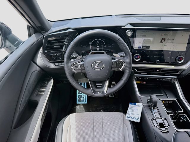 New 2026 Lexus TX 500h AWD w/ Technology Package image 18