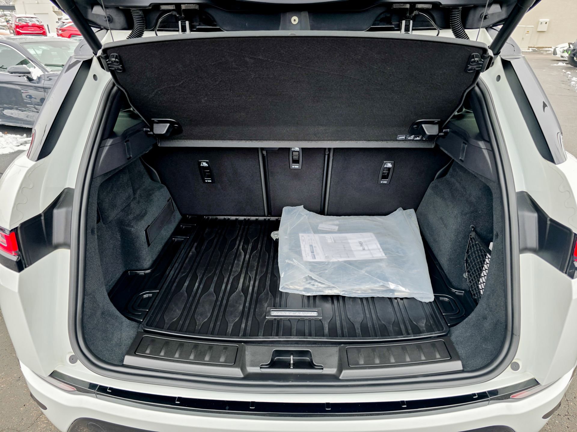 Used 2023 Land Rover Range Rover Evoque S image 52