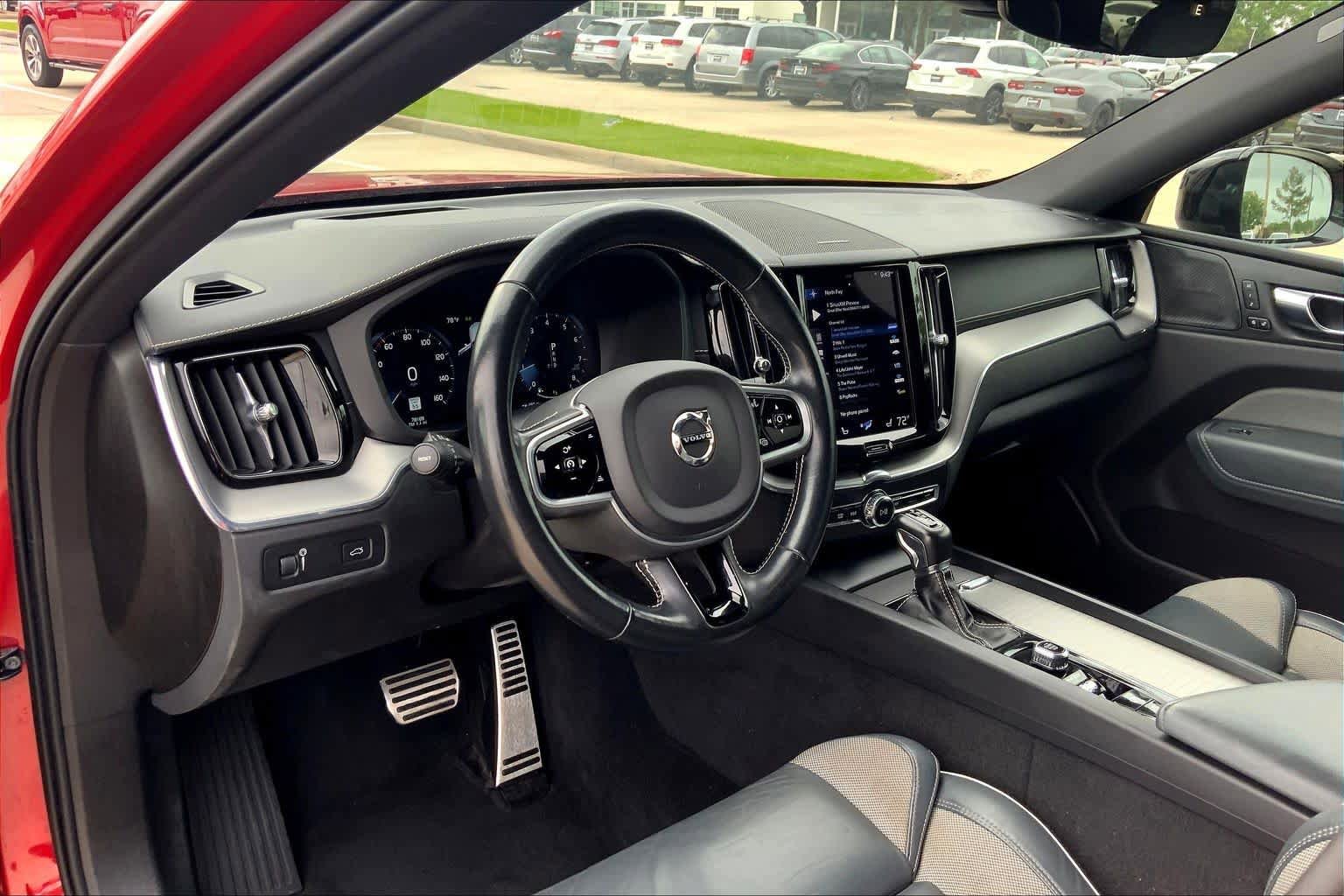 Used 2021 Volvo XC60 T5 R-Design w/ Advanced Package FWD image 18