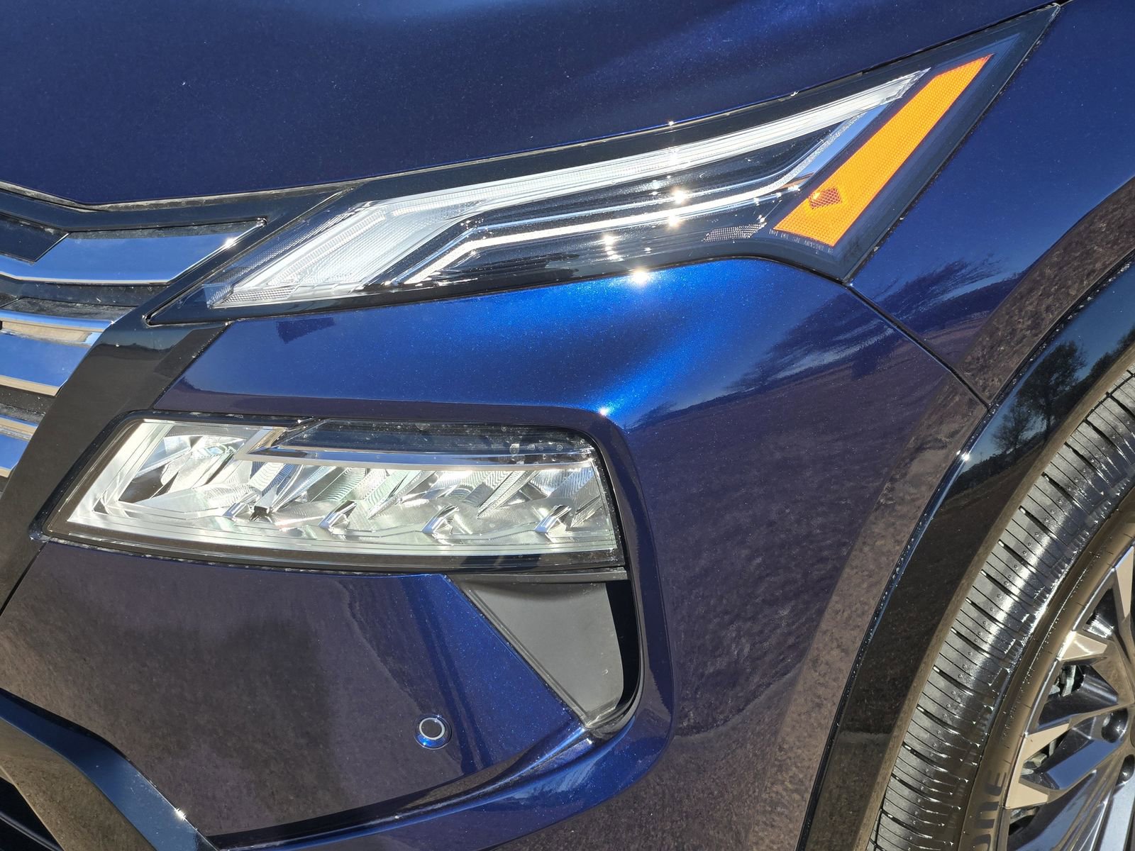 New 2026 Nissan Rogue Platinum image 9