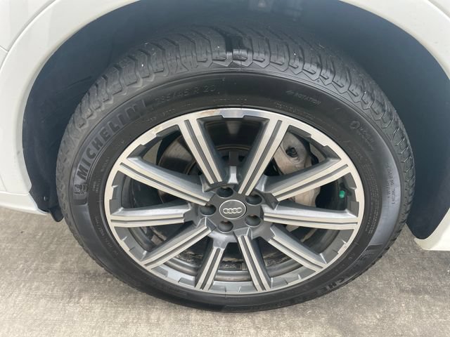 Used 2017 Audi Q7 3.0T Premium Plus AWD/4WD image 17