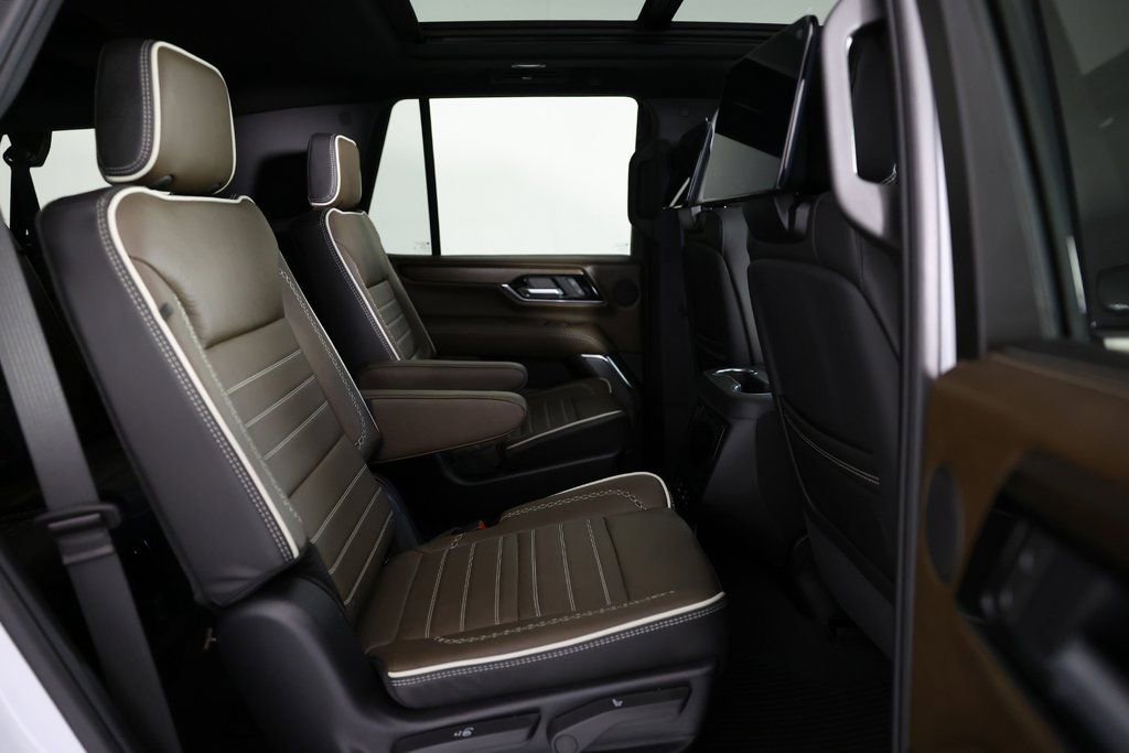 Used 2026 GMC Yukon Denali Ultimate image 11
