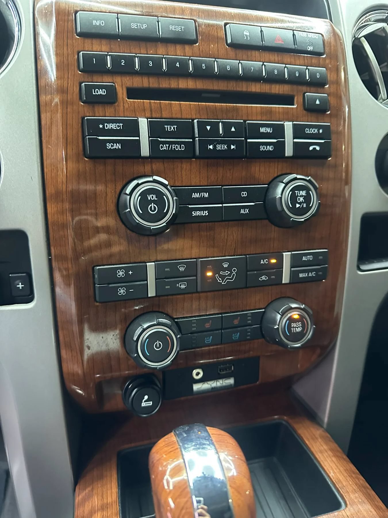 Used 2010 Ford F150 Lariat AWD/4WD image 20
