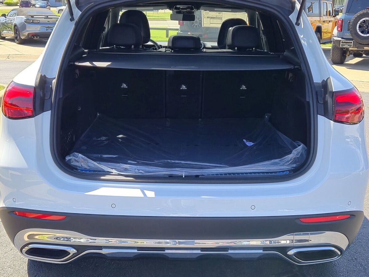 New 2025 Mercedes-Benz GLC 300 4MATIC image 5