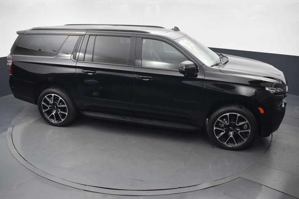 Used 2023 Chevrolet Suburban RST w/ Luxury Package AWD/4WD image 49