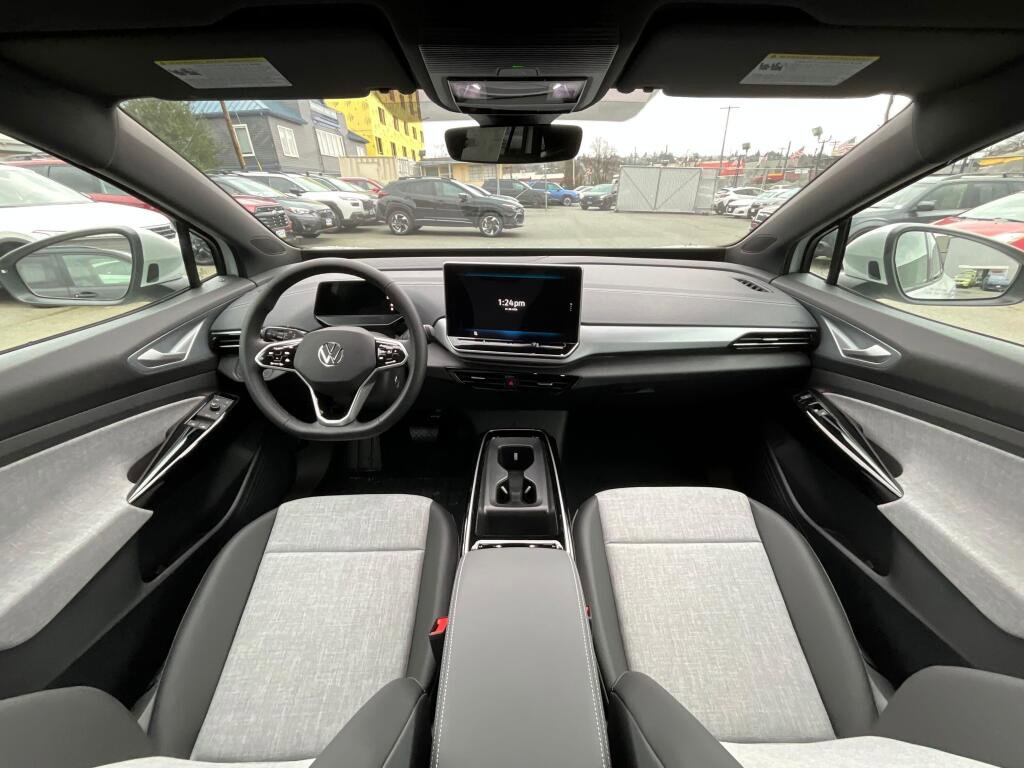 New 2026 Volkswagen ID.4 Pro image 16