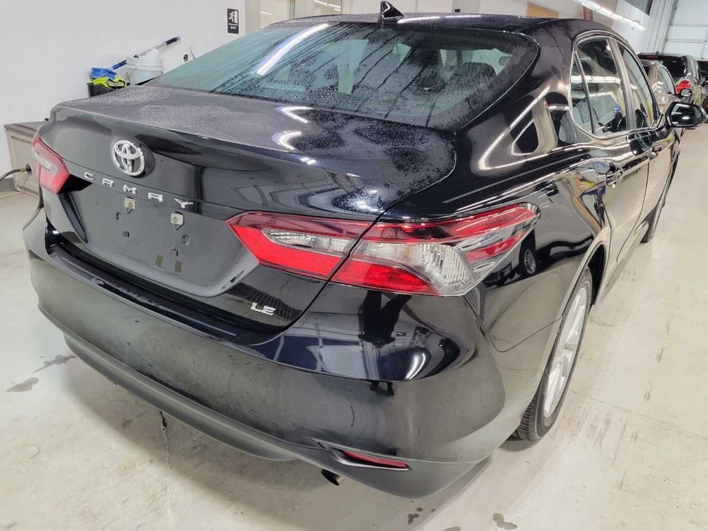 Used 2023 Toyota Camry LE image 3