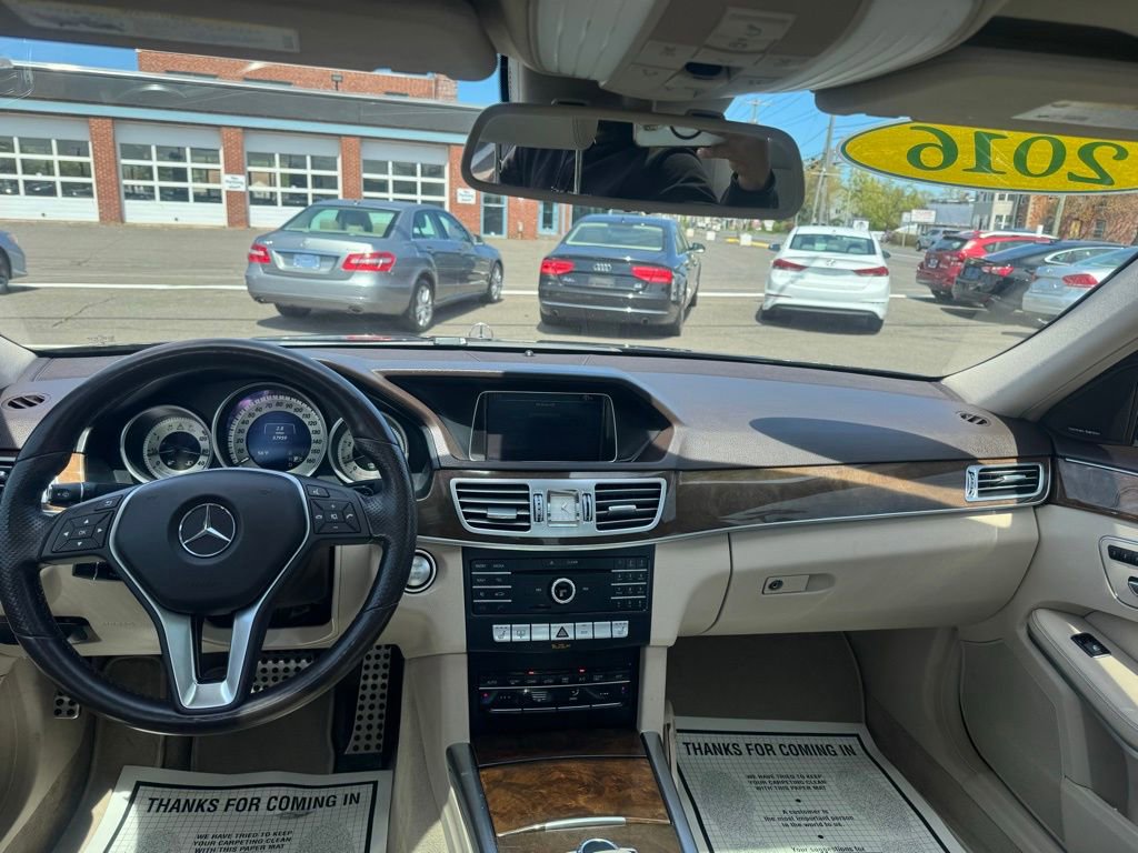 Used 2016 Mercedes-Benz E 350 4MATIC Sedan image 35