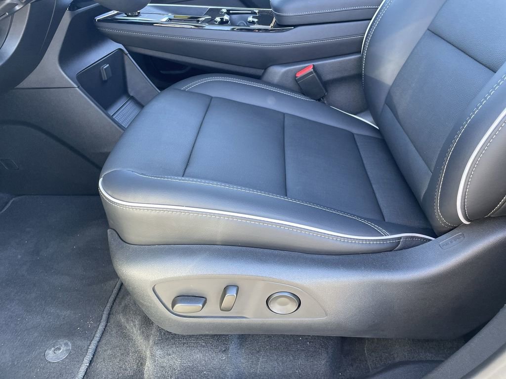 New 2025 Buick Enclave Preferred image 18