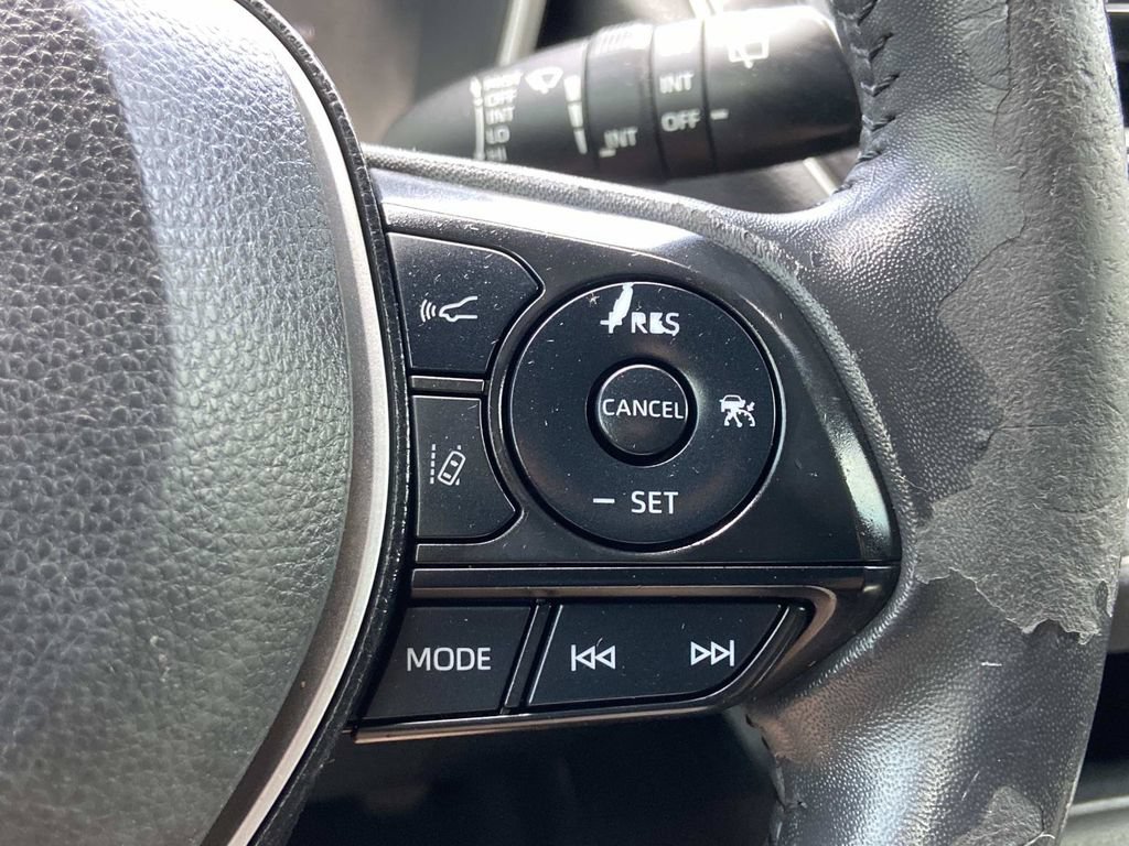Used 2021 Toyota Corolla SE FWD image 27