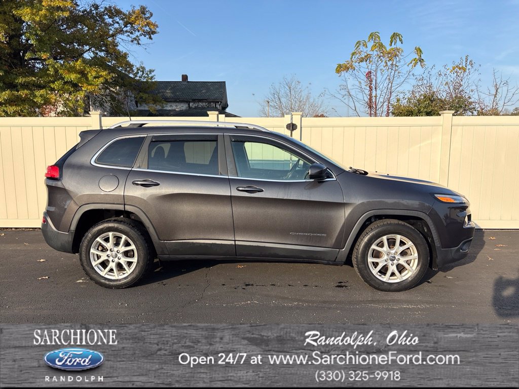 Used 2016 Jeep Cherokee Latitude w/ Comfort/Convenience Group