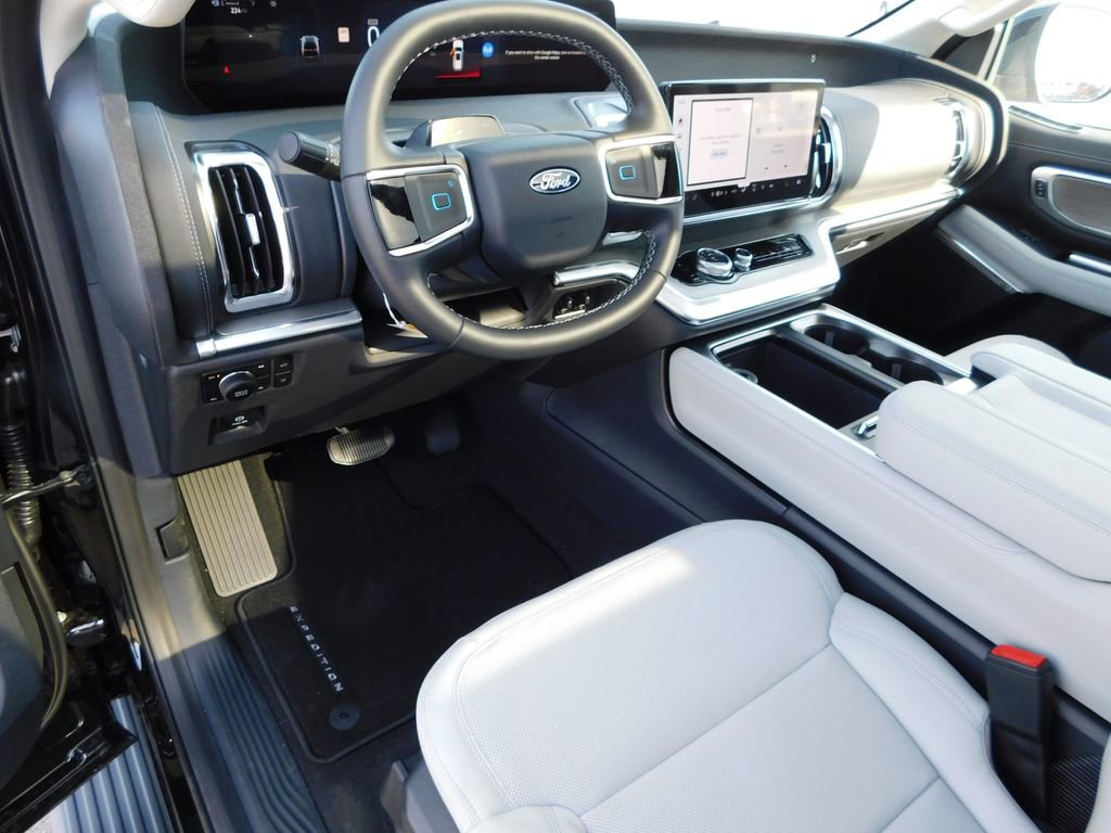 New 2026 Ford Expedition Max Platinum image 16