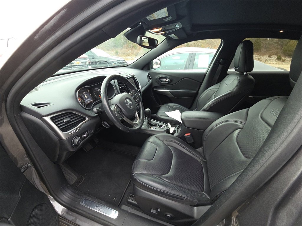 Used 2019 Jeep Cherokee High Altitude image 8