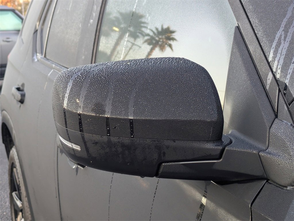 Used 2025 Honda Pilot Black Edition image 12