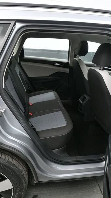 Used 2025 Volkswagen Taos S AWD/4WD image 11