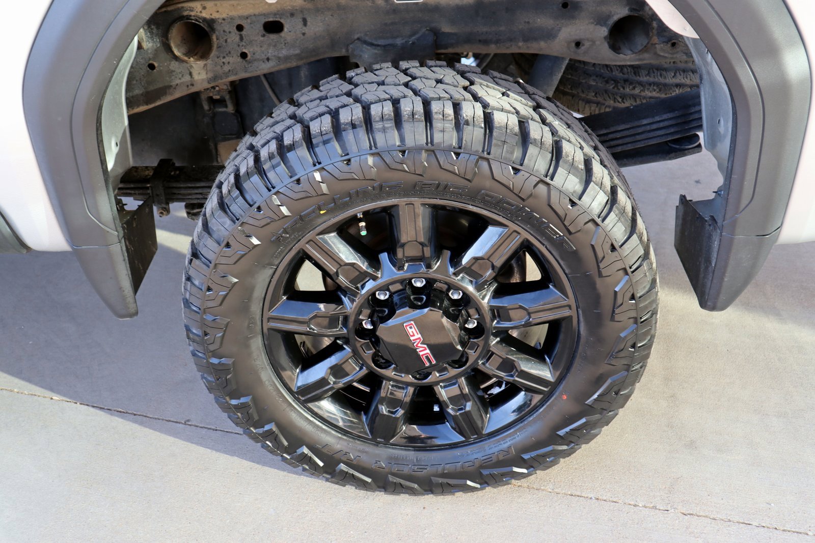 Used 2023 GMC Sierra 2500 SLE image 13