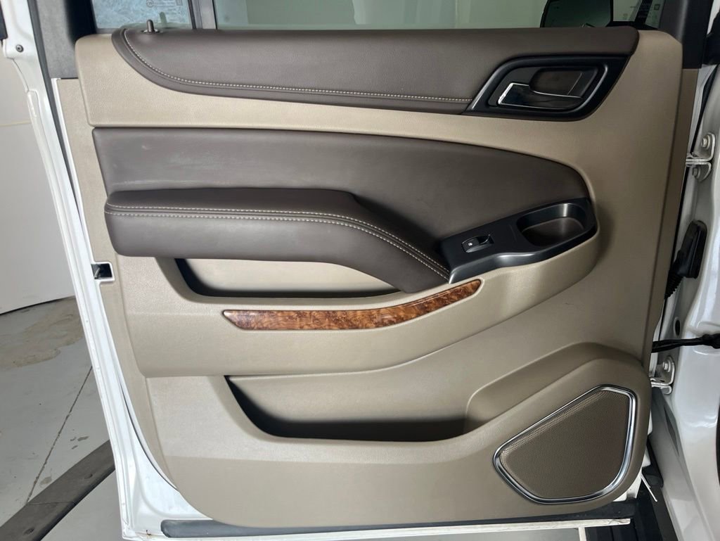 Used 2019 Chevrolet Suburban Premier AWD/4WD image 26