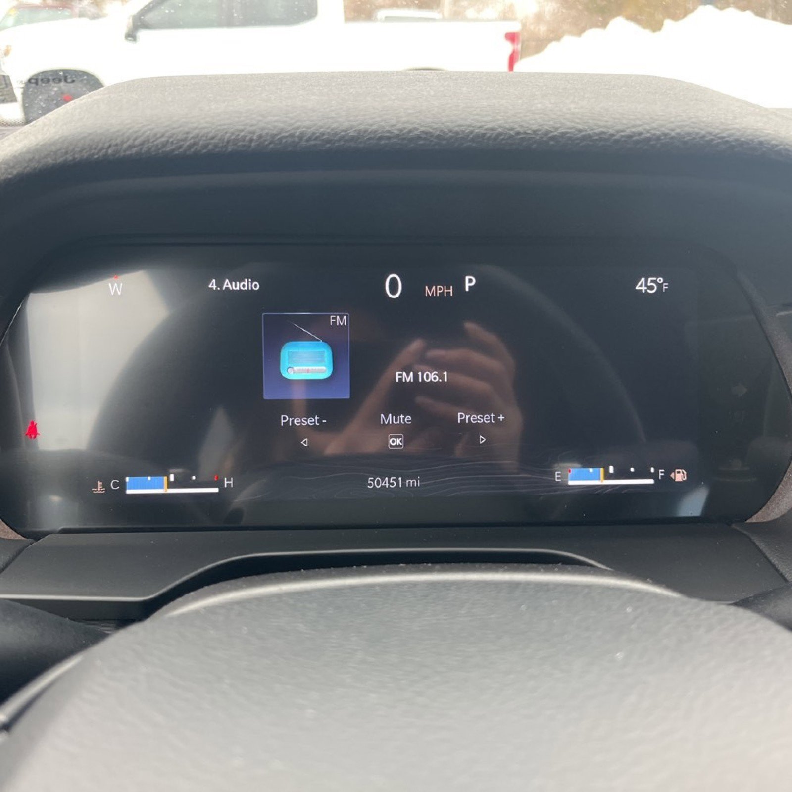 Used 2023 Jeep Grand Cherokee Altitude image 16