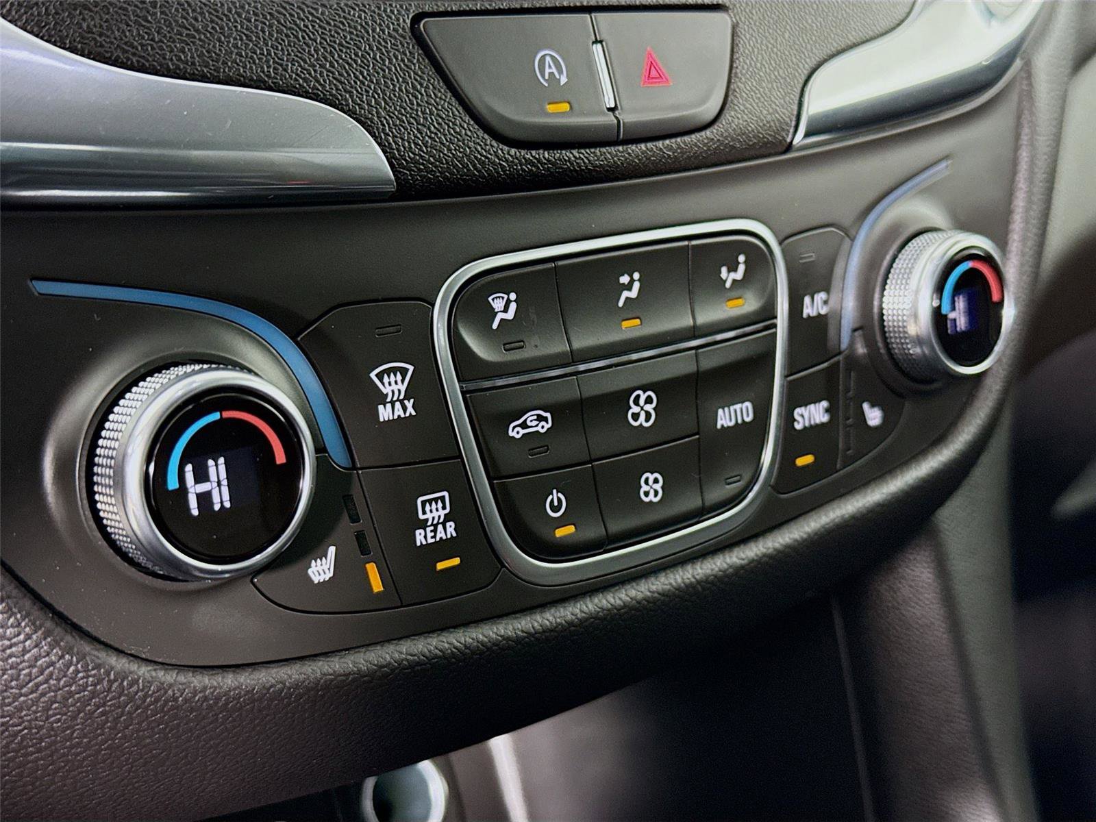 Used 2024 Chevrolet Equinox LT image 15