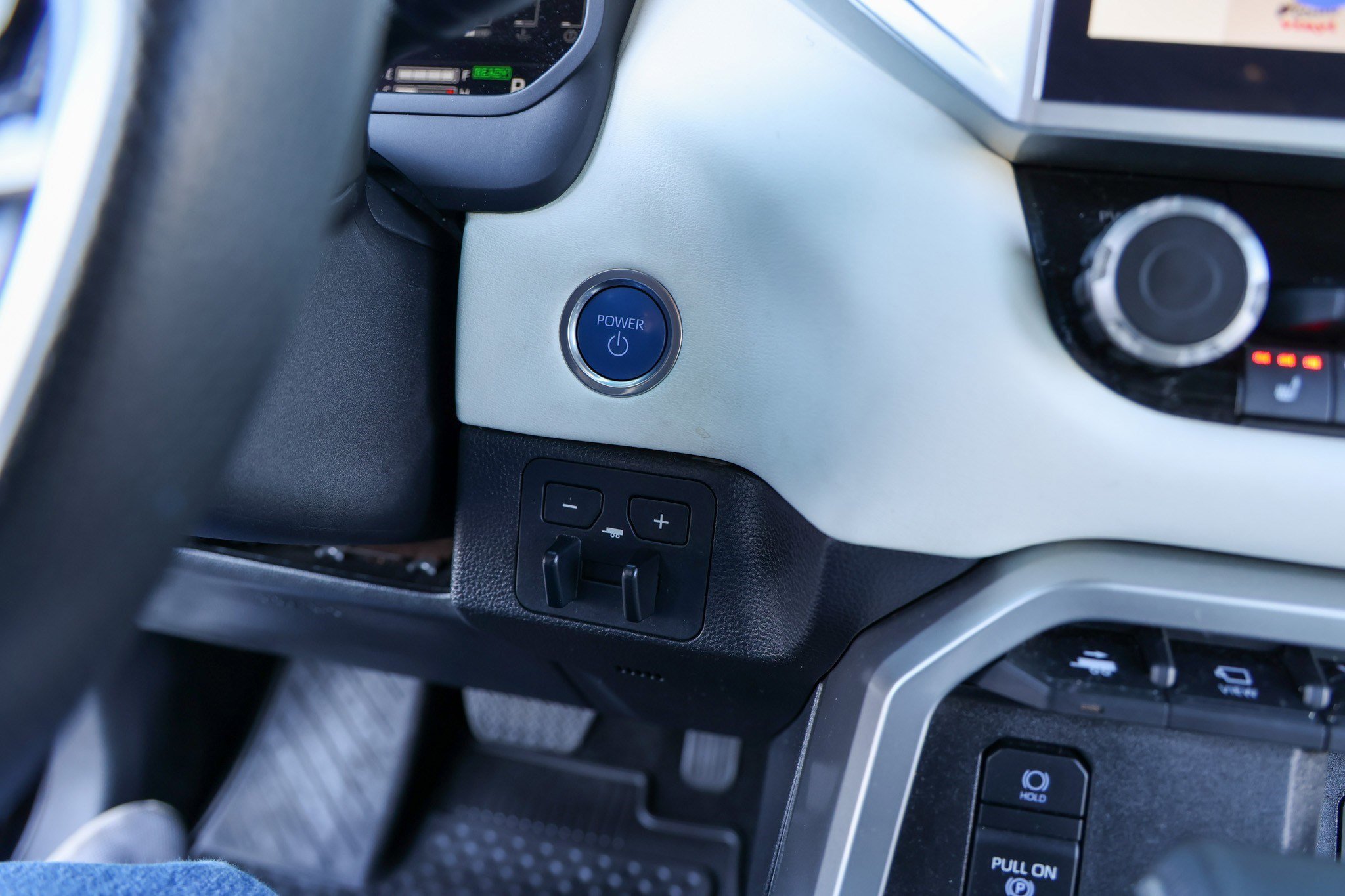 Used 2023 Toyota Sequoia Capstone image 22