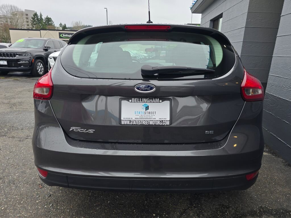Used 2017 Ford Focus SE image 3