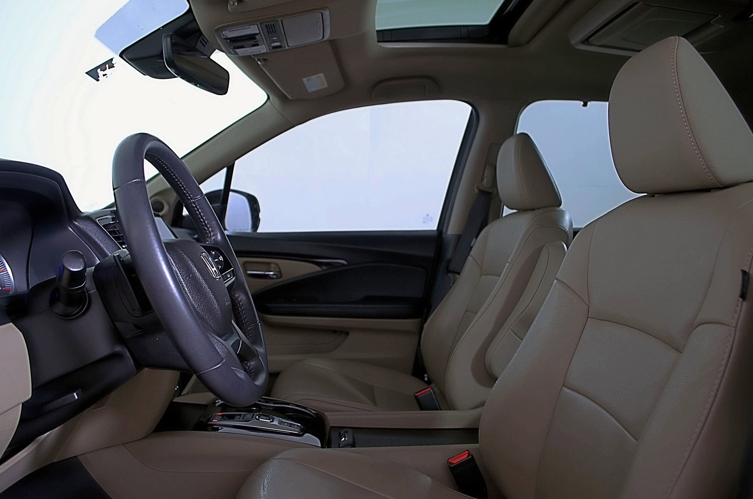 Used 2022 Honda Pilot Touring image 14